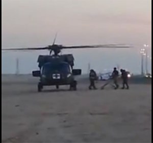 فيديو: هليكوبتر تسعف أميركي بعد حادث بالمطلاع