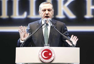 الاتحاد الأوروبي يلمح لإمكانية وقف مفاوضات انضمام تركيا