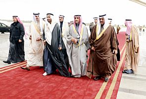 الغانم استقبل نظيريه القطري والإماراتي