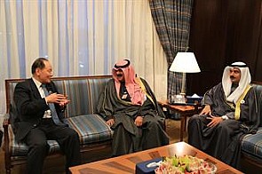 الجارالله يجتمع بمبعوث شؤون الشرق الأوسط في الصين