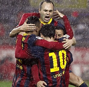 برشلونة والريال وأتلتيكو يواصلون صراع الصدارة
