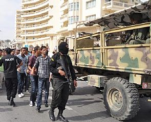 مقتل رجال امن ومواطن في مواجهات مسلحة بتونس