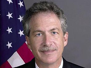 بيرنز : العالم ينظر بتقدير للمسار الانتقالي التونسي