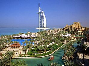الامارات تنفي فرض ضرائب على دخل الأفراد