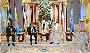الامير يستقبل نائب رئيس المالديف وعمار الحكيم