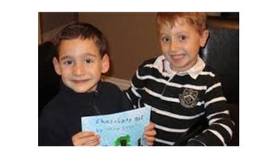 طفل في السابعة يجمع أكثر من 600 ألف دولار لعلاج مرض صديقه النادر