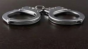 اتهام رجال شرطة بإدارة بيت للدعارة في أبوظبي