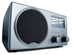 12 عاما سجنا لمذيع سعودي