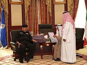الفهد التقى عدد من المواطنين واصدر تعليماته بسرعة إنجاز معاملاتهم