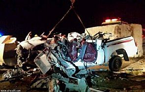 حادث أليم في السعودية:وفاة 9 أشخاص بعد سقوط صخرة كبيرة من شاحنة اصطدمت بمركبتهم