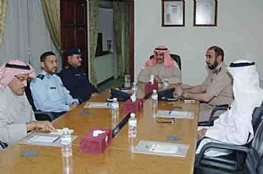الدعيج اجتمع مع الأمن والإطفاء والأشغال،اتخاذ التدابير اللازمة للقضاء على حرائق إطارات ‘سكراب ميناء عبدالله’