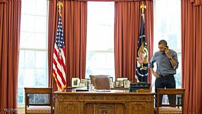 قوات روسية تحاصر قواعد أوكرانية.. وكييف تطلب الدعم من اوباما