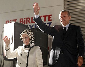 أردوغان: لم نأت لنكون أمراء وملوك بل أتينا لنكون خدم لهذا الشعب