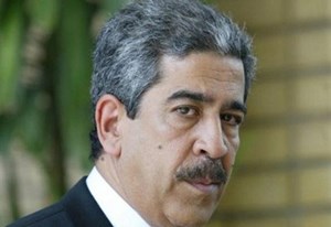 مدير مكتب الإبراهيمي في سورية يطلب إعفاءه من مهامه