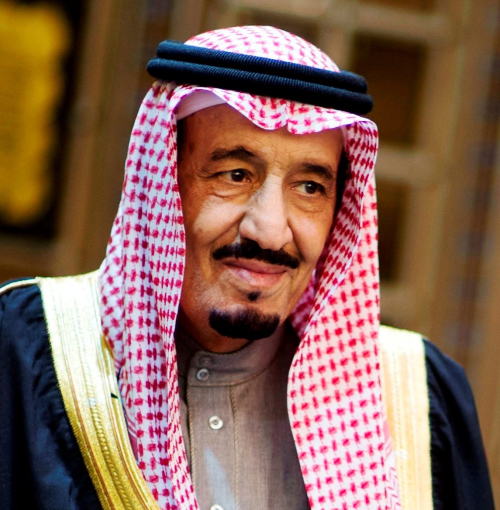 ولي عهد المملكة العربية السعودية يصل الى البلاد للمشاركة في القمة العربية