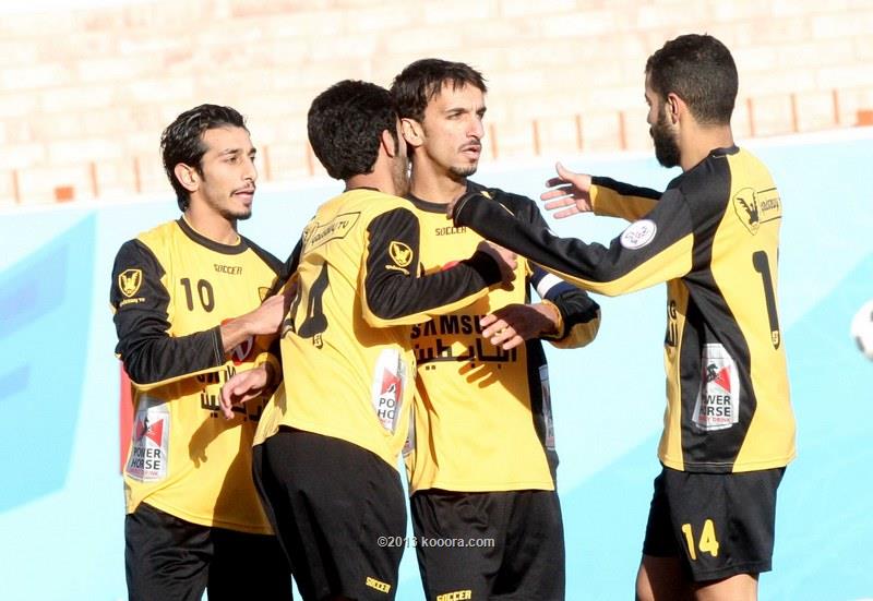 القادسية يواصل ملاحقته للكويت على صدارة الدوري الكويتي بالفوز على اليرموك
