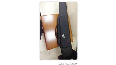 نجاة رجل أمن من الموت بعد تعلقه بسيارة هارب على سرعة 120كم