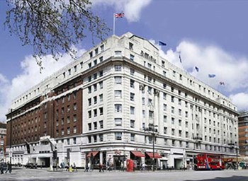 هجوم بالمطرقة على ثلاث شقيقات إماراتيات في لندن