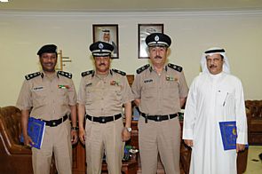 اللواء ابوصليب يكرم عدد من الضباط بالخدمات المساندة