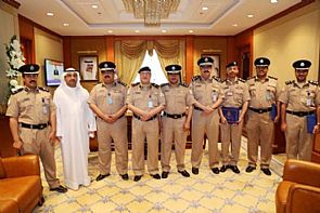 اللواء ركن الشمري يكرم ضباط من الرقابة والتفتيش