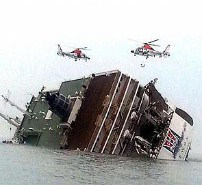 ارتفاع ضحايا غرق العبارة سيول الى 100 قتيل