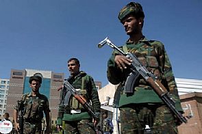 اجنبي يقتل مسلحين حاولا خطفه وسط صنعاء