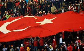 تركيا تنسحب من المنافسة على استضافة ‘يورو 2020’