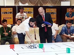 الهندسة والبترول تفتتح مسابقة الكويت للروبوت