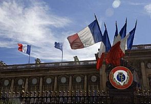 فرنسا ضد العقوبات على روسيا