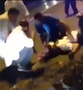 فيديو: حادث مروع على الدائري الرابع بين سيارة وعدد من الدراجات النارية