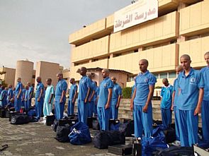 الداخلية تضم 61 متطوعا من البدون بمدرسة الشرطة