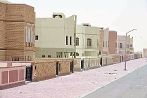 استدعاء أصحاب الطلبات السكنية بـ 3 مناطق