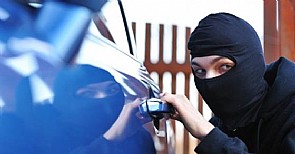 سلب آسيويان مبلغ 1225 دينار، واختفاء مركبة في الفحيحيل