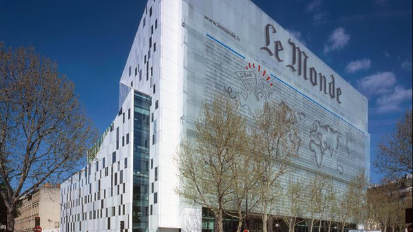 استقالة غالبية رؤساء تحرير صحيفة “لوموند” الفرنسية