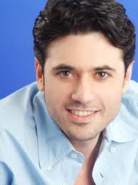 أحمد عز يعترف بطفليه؟ أم أن نتيجة الـ DNA الإيجابية أجبرته!