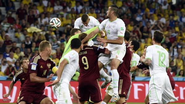 الجزائر إلى دور الـ 16 برأس سليماني