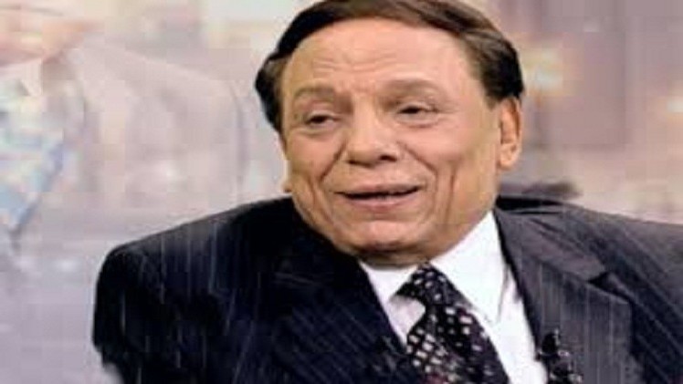 عادل إمام ينفي تبرعه لمصر بـ 52,5 مليون جنيه ويصف الأمر بالسخيف