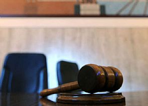 محكمة تركية تبرئ 25 متهما في ‘المطرقة’