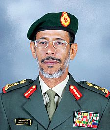 رئيس الاركان الاماراتي يلتقي نظيره الايطالي