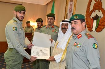 الشيخ مشعل الاحمد يدعو الضباط الجدد الى ضرورة التحلي ب “قيم وشرائع ديننا الحنيف”