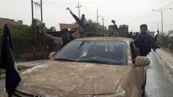 مسلحو داعش يسيطرون على تلعفر بالعراق بعد معركة عنيفة