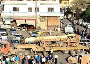 فيديو: «داعش» تحتفل بإعلان الخلافة بالتقحيص بالدبابات !