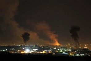 الكويت تدعو الجامعة العربية لعقد اجتماع طارئ، وارتفاع حصيلة العدون لـ 121 شهيداً و924 جريحاً