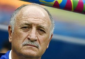 سكولاري يستقيل من تدريب البرازيل