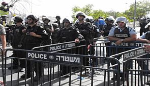 في أول جمعة من رمضان:إسرائيل تمنع مئات الفلسطينيين من دخول القدس