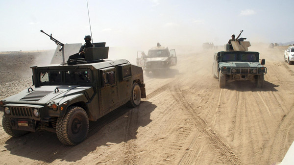 اليمن.. مقتل جنديين و10 من القاعدة في هجمات انتحارية