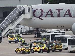 إنزال طائرة ‘قطرية’ في بريطانيا