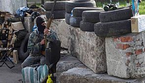 المعارك تستعر على ابواب دونيتسك