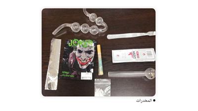 القبض على مواطن وهو يتعاطى المخدرات
