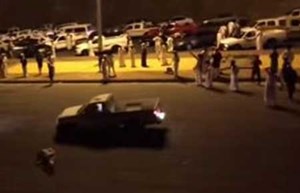 فيديو عنيف.. دهس شاب بالخطأ في موقع “تقحيص” في أبها